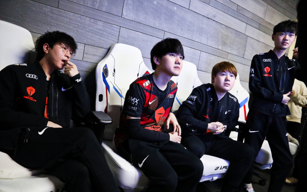 开云体育- rookie被rng打哭那场比赛 